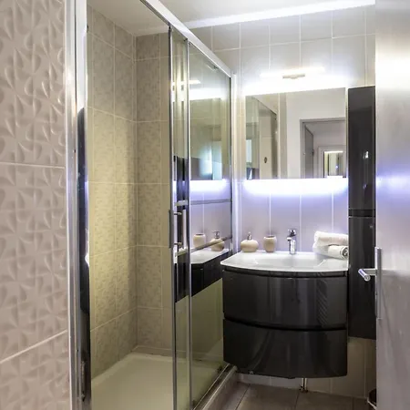 Les Colonnes De Circe By Interhome Lejlighed