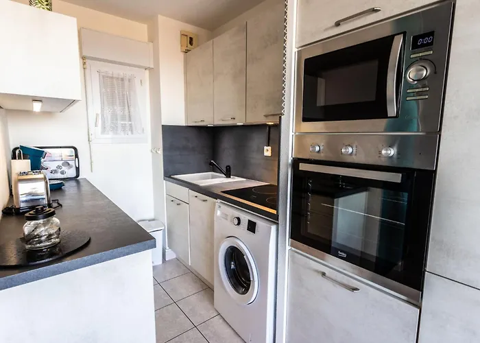 Les Colonnes De Circe By Interhome Appartement