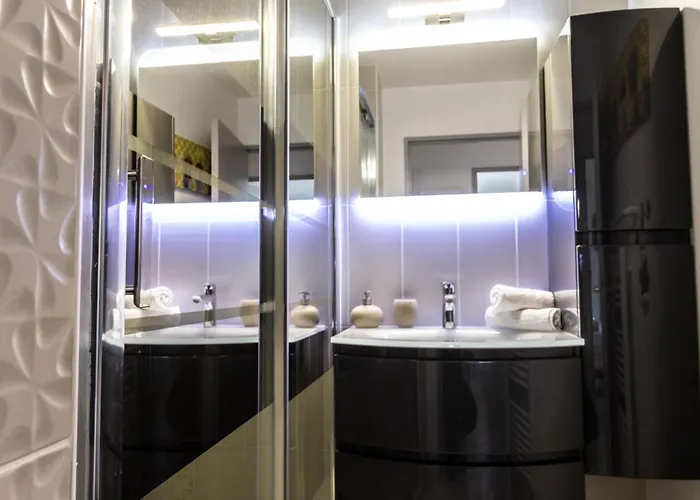 Les Colonnes De Circe By Interhome